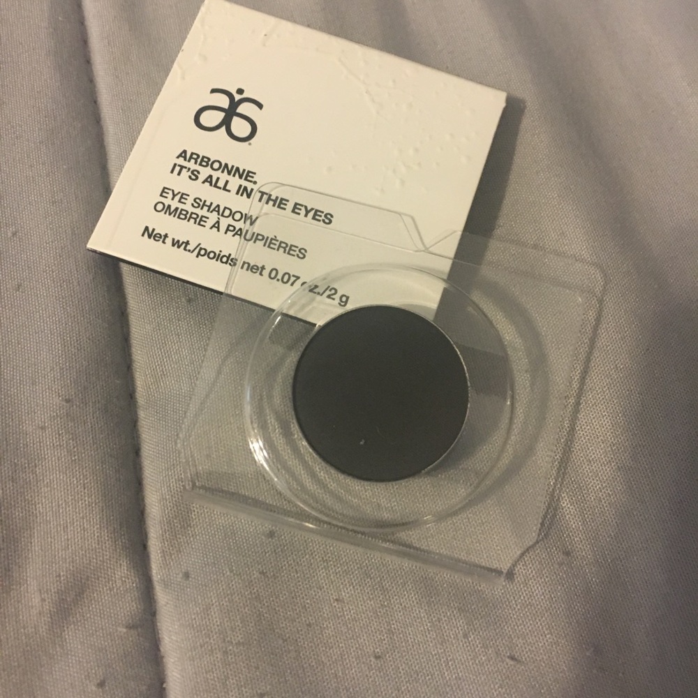 Arbonne eye shadow